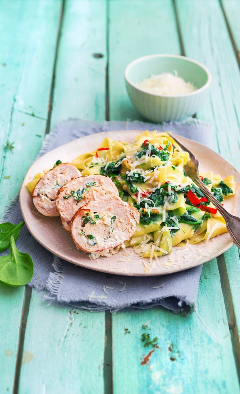 Hähncheninvoltini auf Spinat-Pappardelle