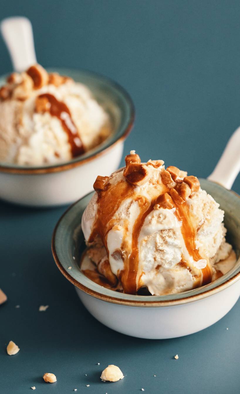 Haselnuss-Karamell-Eis