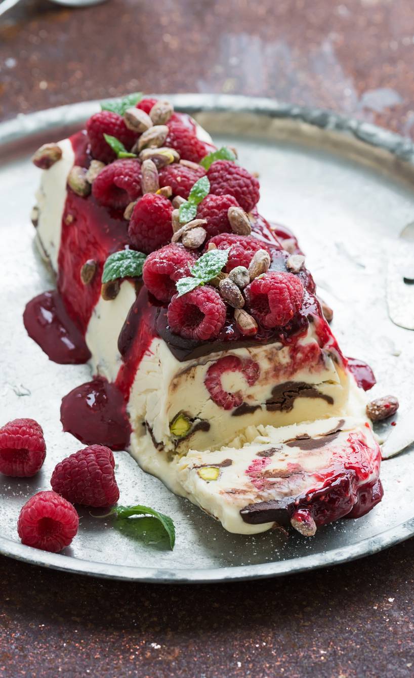 Himbeer-Pistazien-Semifreddo