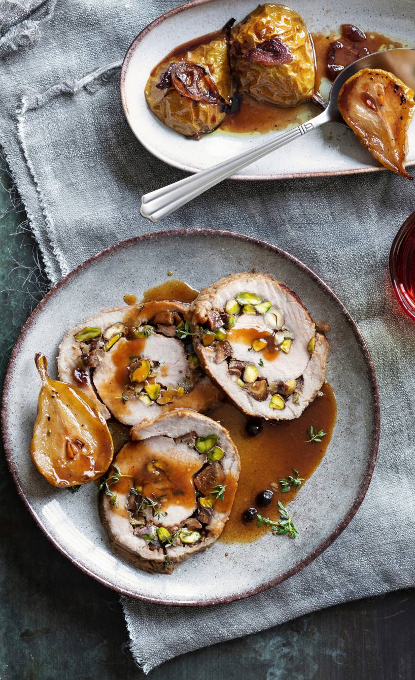 Kalbsrollbraten mit Nussfüllung, Birnen und Whiskysoße