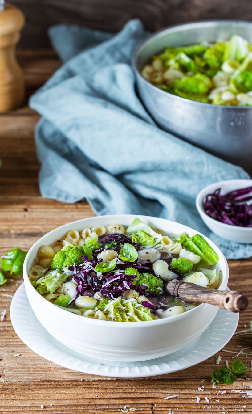 Kohl-Minestrone mit Pasta Kohl-Minestrone mit Pasta