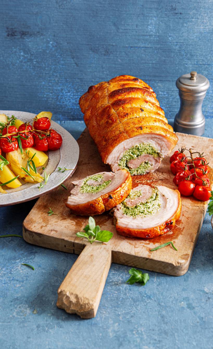 Krosser Schweinerollbraten mit Kirschtomaten und Fenchel