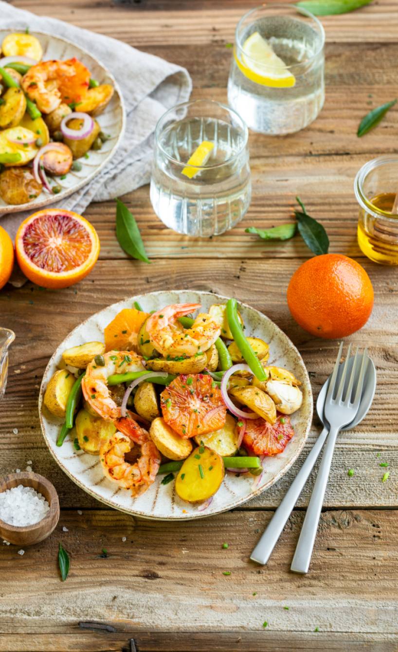 Lauwarmer Kartoffelsalat mit Blutorangen und Garnelen | SoIsstItalien