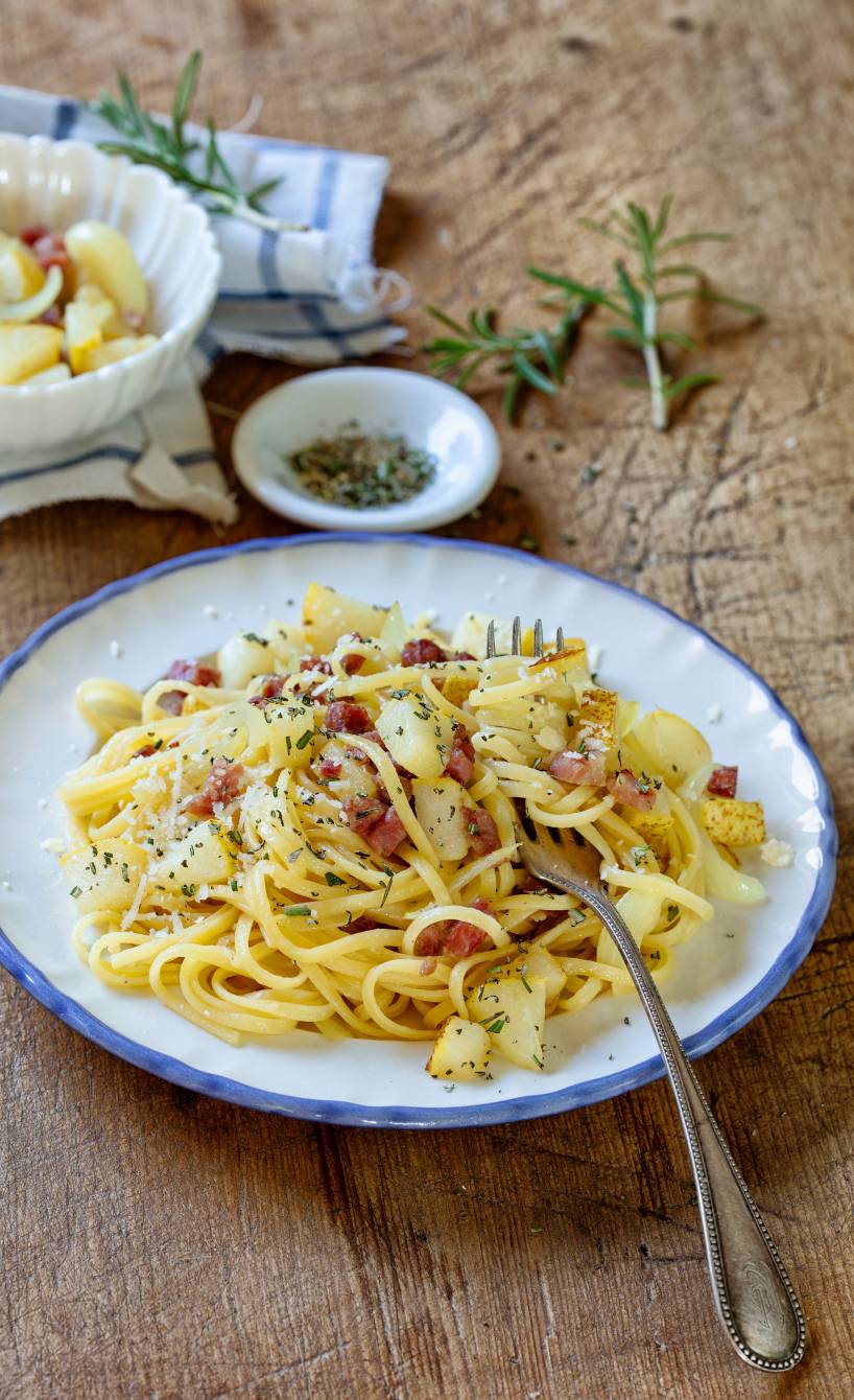Ratzfatz Linguine mit Birne und Pancetta – Italienisch genießen ...