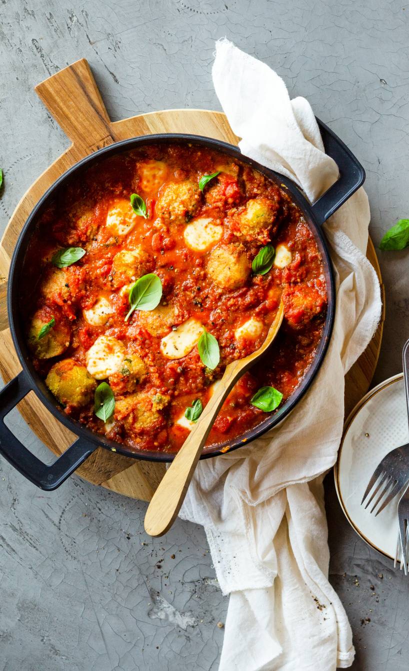 Linsenbällchen in Tomatensugo