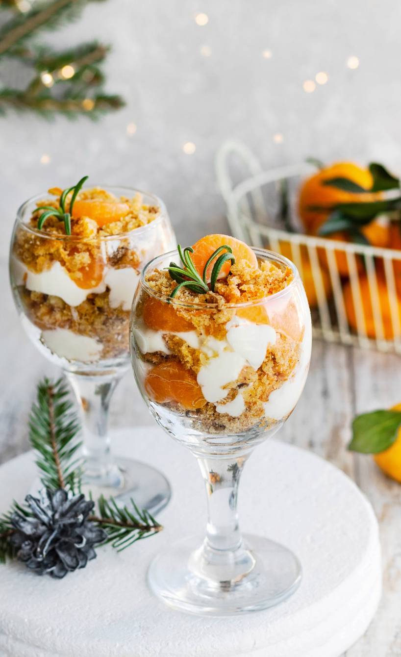Mandarinen-Schichtdessert im Glas
