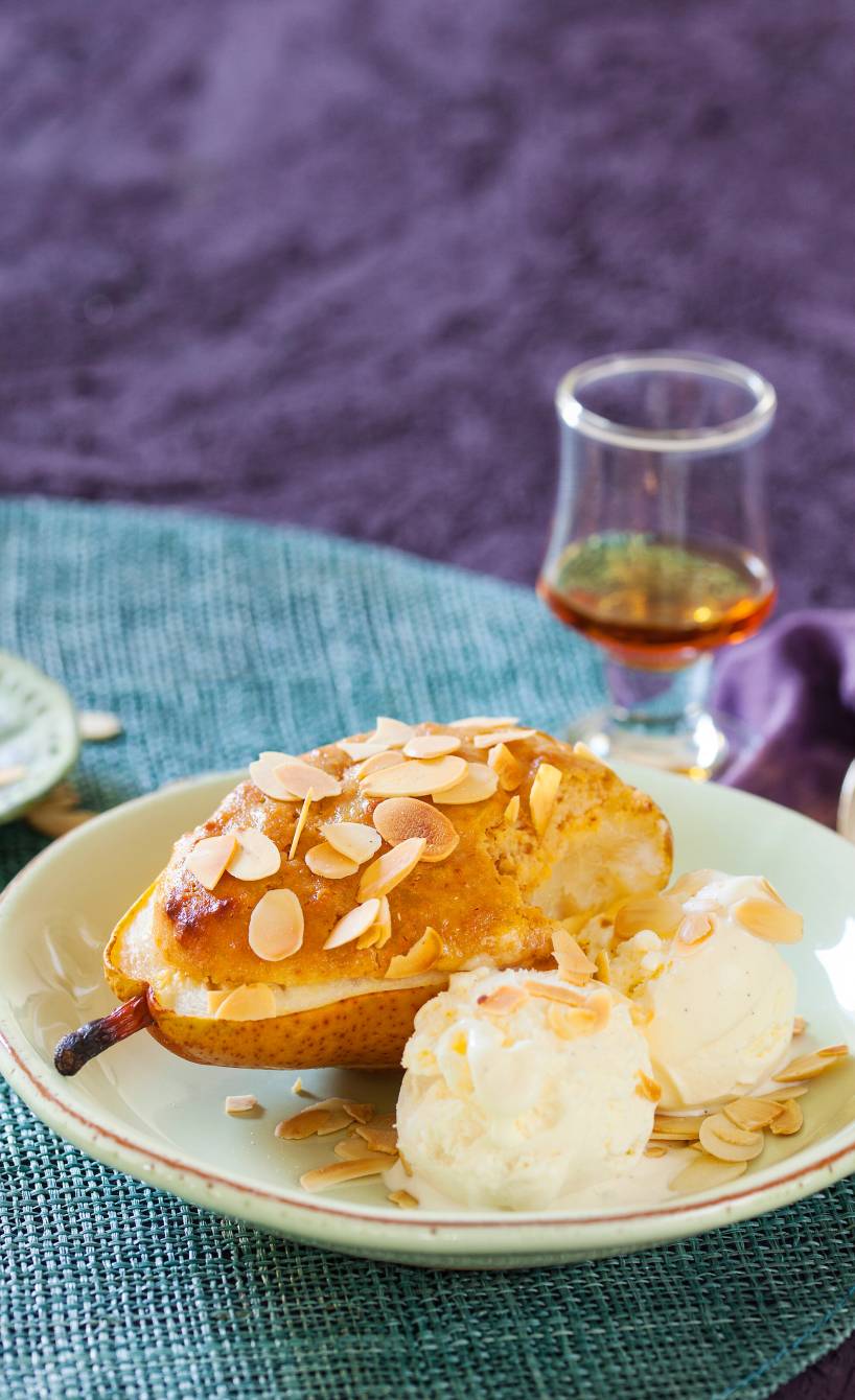 Gratinierte Birnen mit Amarettini-Ricotta