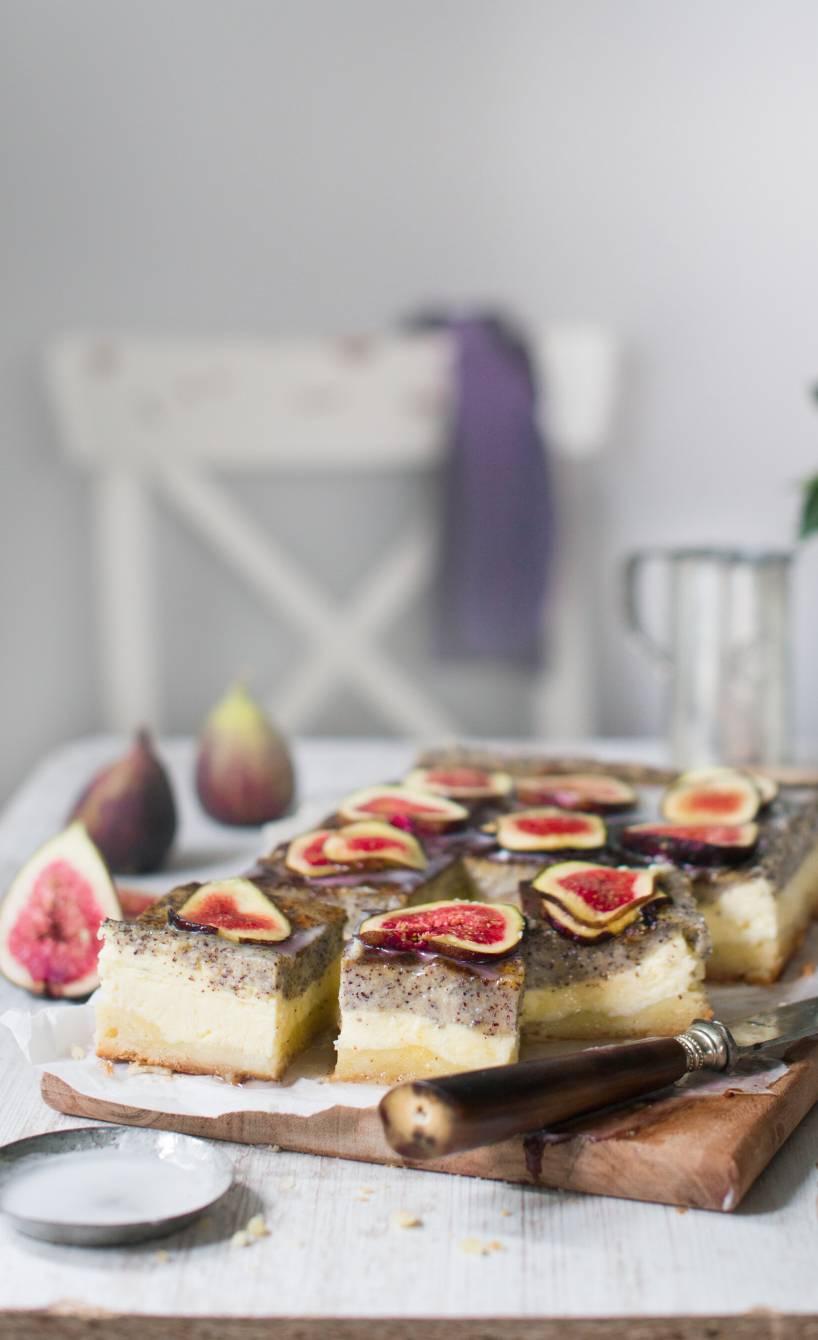 Mohn-Käsekuchen mit Feigen