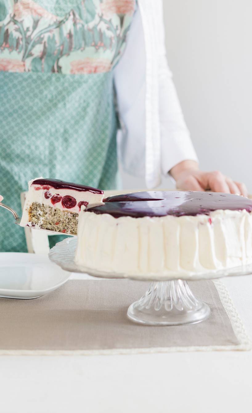 Amarenakirschen-Mohntorte mit Rotweingelee: Italienisches Meisterwerk ...