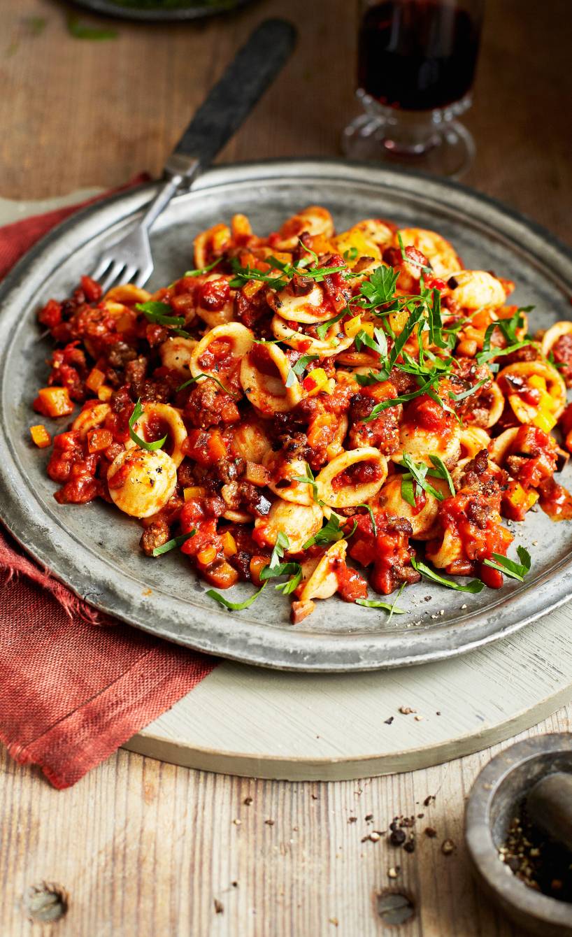 Orecchiette mit Salsiccia-Auberginensugo