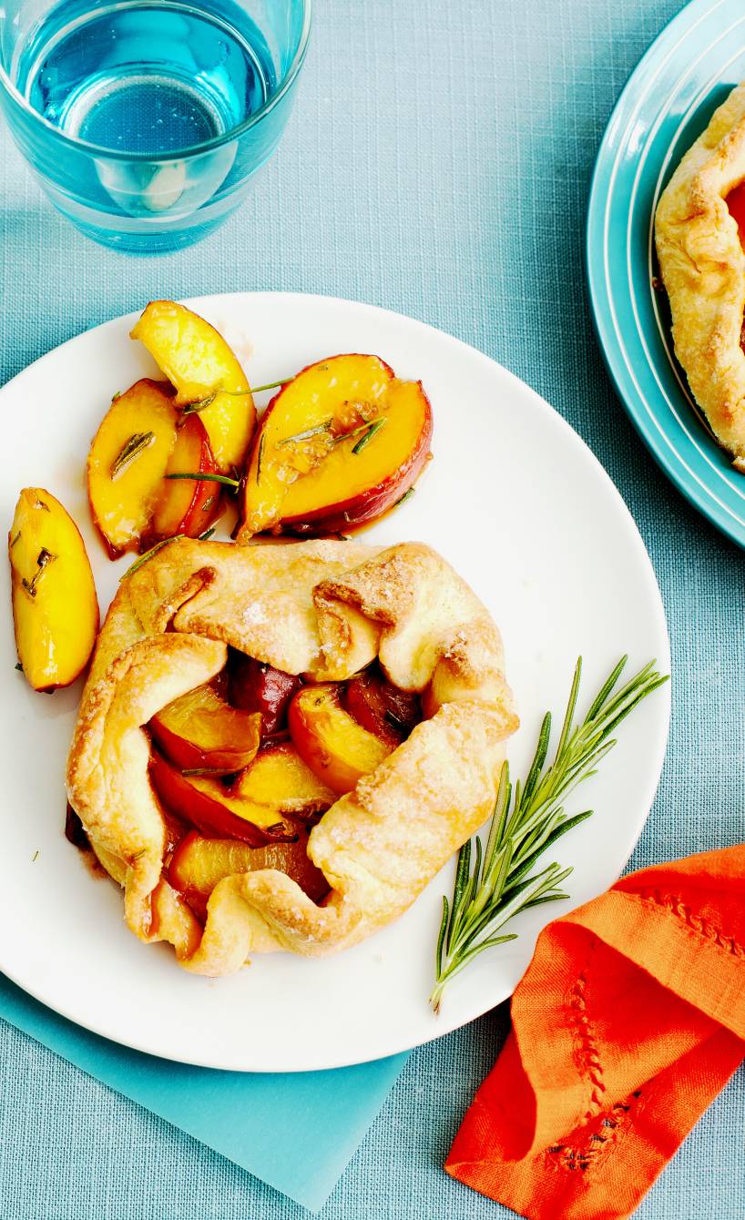 Pfirsichtartelettes mit Rosmarin