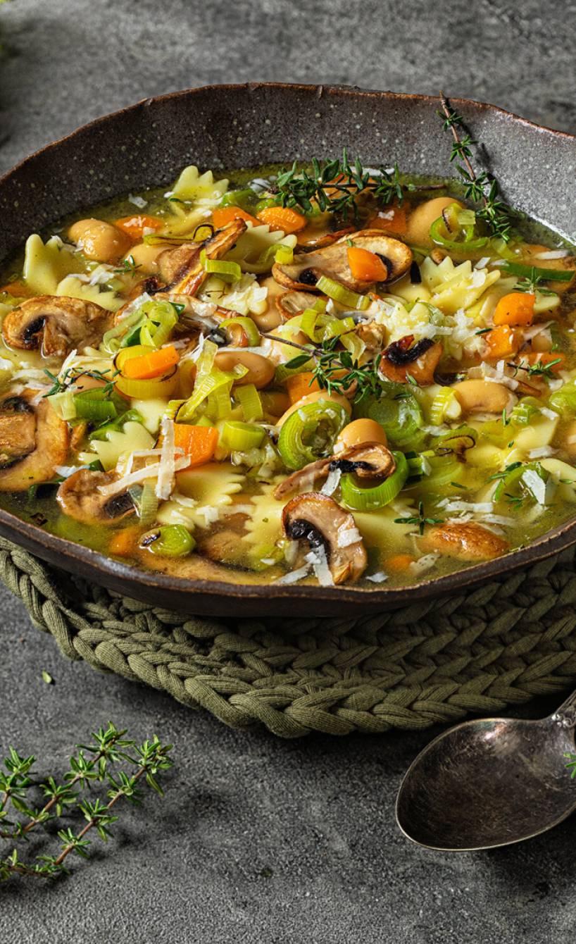 Pilzminestrone mit Farfalline Pilzminestrone mit Farfalline