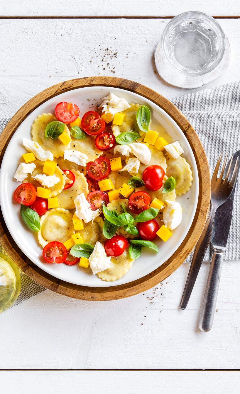 Raviolisalat mit Mango