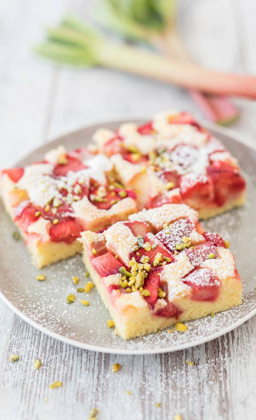 Rhabarber-Blechkuchen