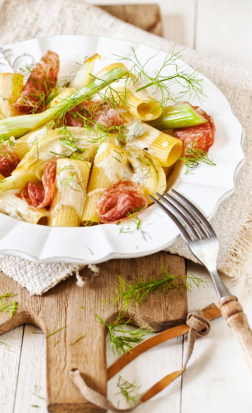 Rigatoni mit Fenchelgemüse, Fenchelsalami und Gorgonzolasoße