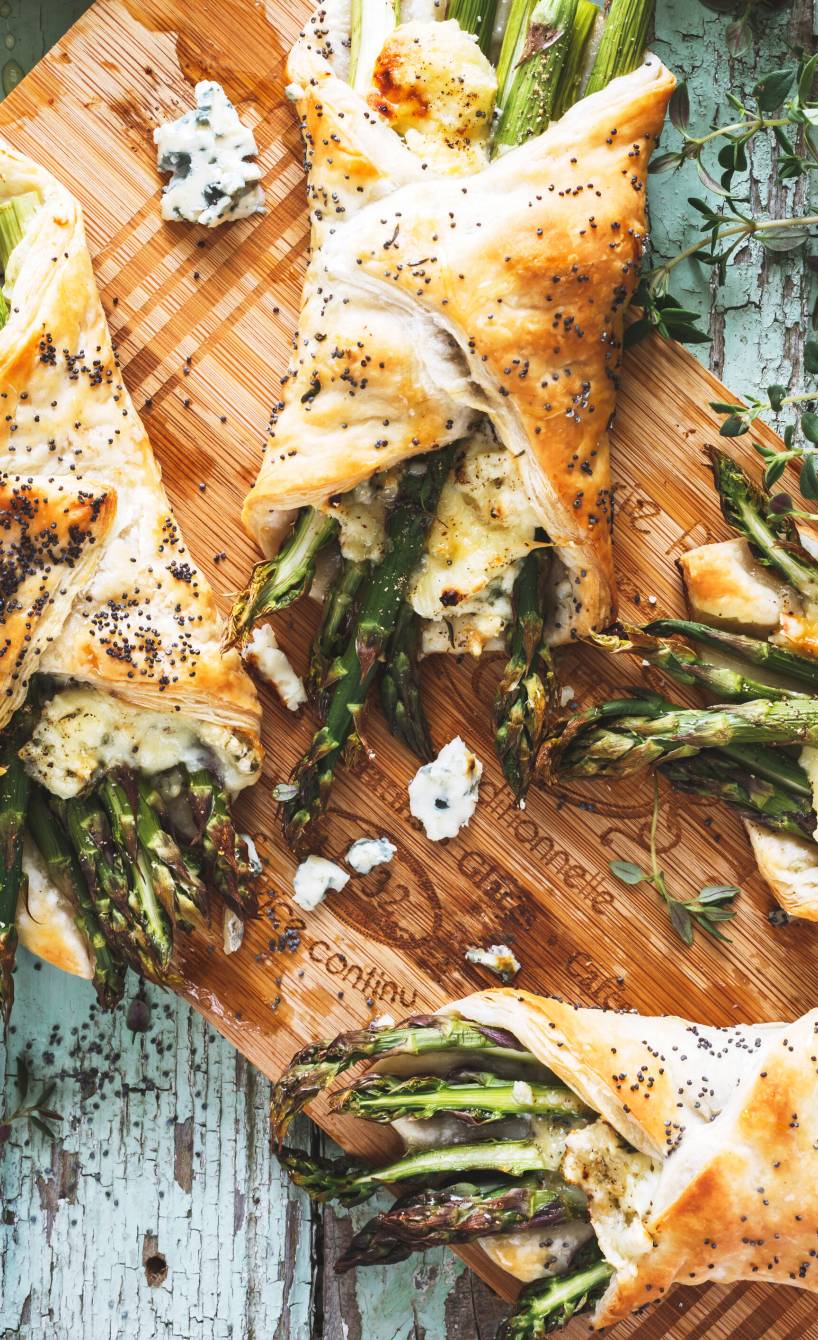 Blätterteigtaschen mit Spargel &amp; Gorgonzola | SoIsstItalien