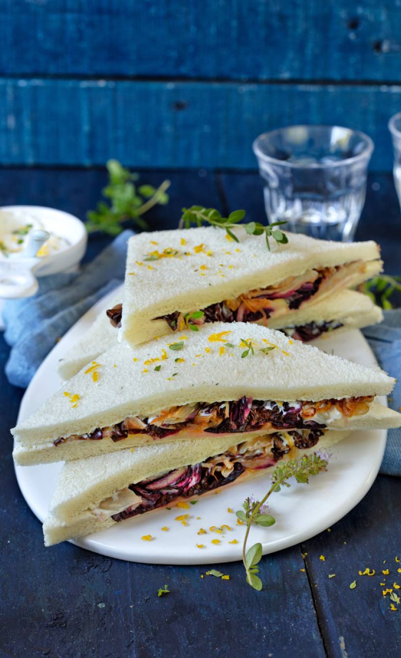 Tramezzini mit Ricottacreme und Radicchio