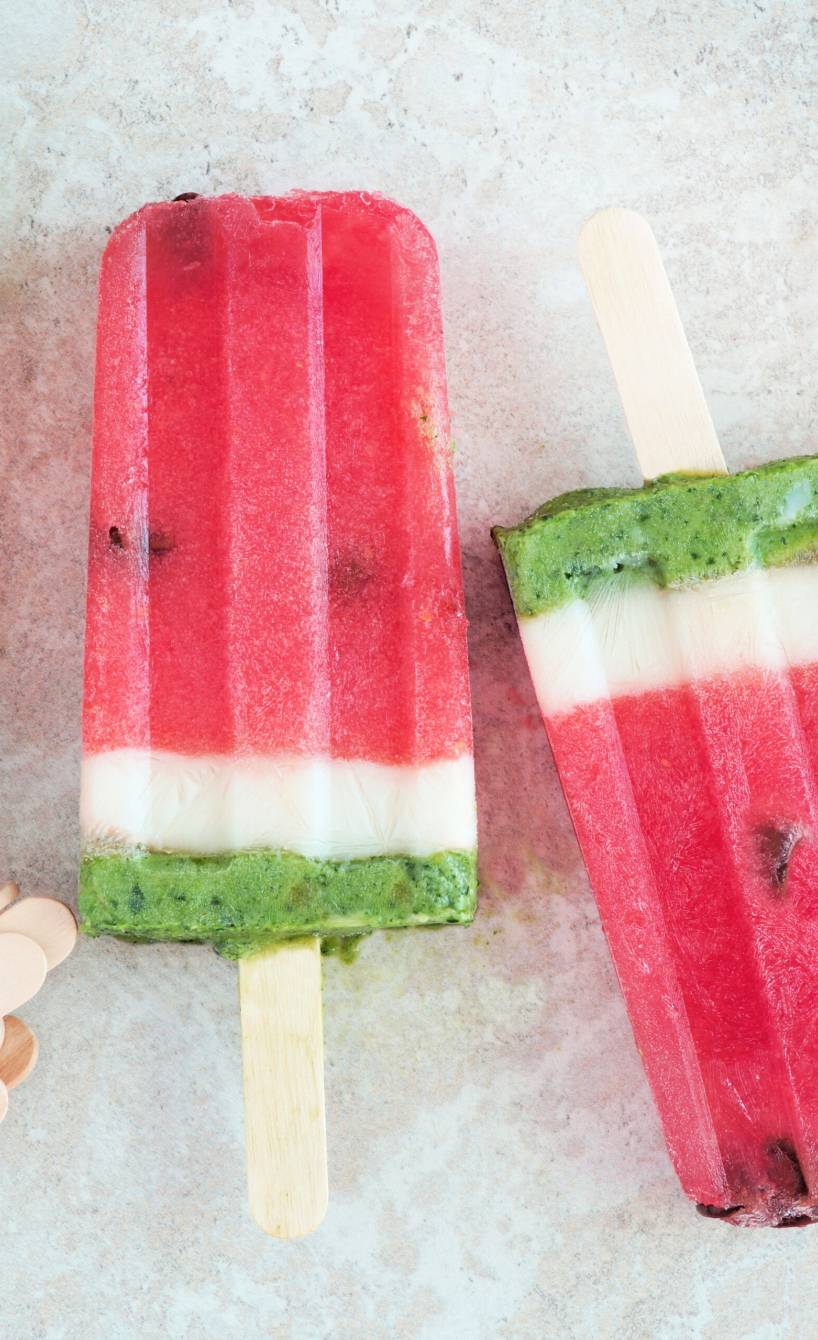 Wassermeloneneis am Stiel