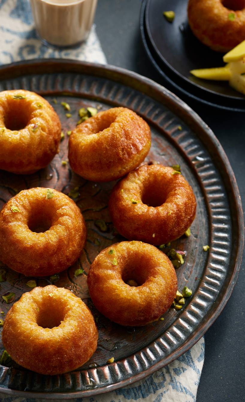 Baba au Rhum mit Pistazien