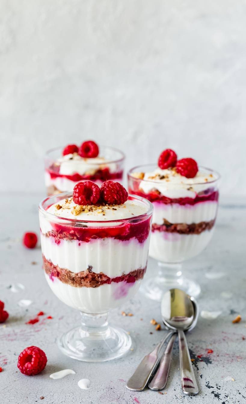 Dessert im Glas mit selbst gebackenen Cantuccini | SoIsstItalien Dessert im Glas mit selbst gebackenen Cantuccini | SoIsstItalien