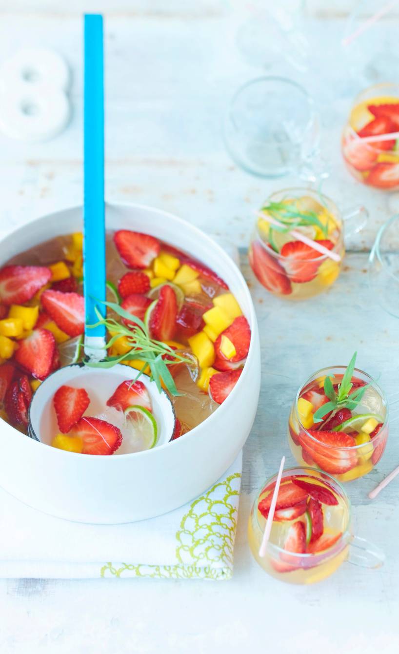 Erfrischende Erdbeer-Mango-Bowle: Genuss für den Sommer | SoIsstItalien
