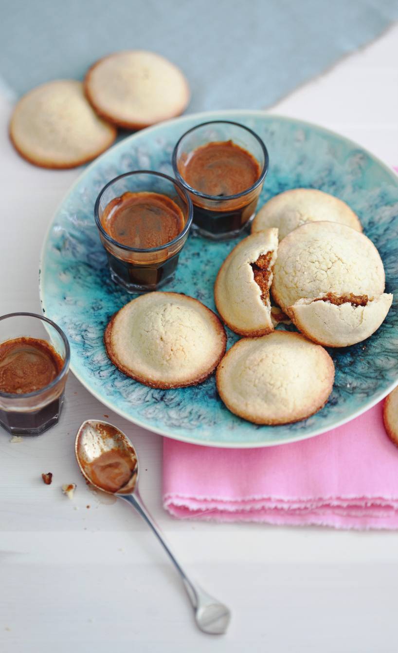 Kekse mit Espresso-Mandel-Füllung | SoIsstItalien