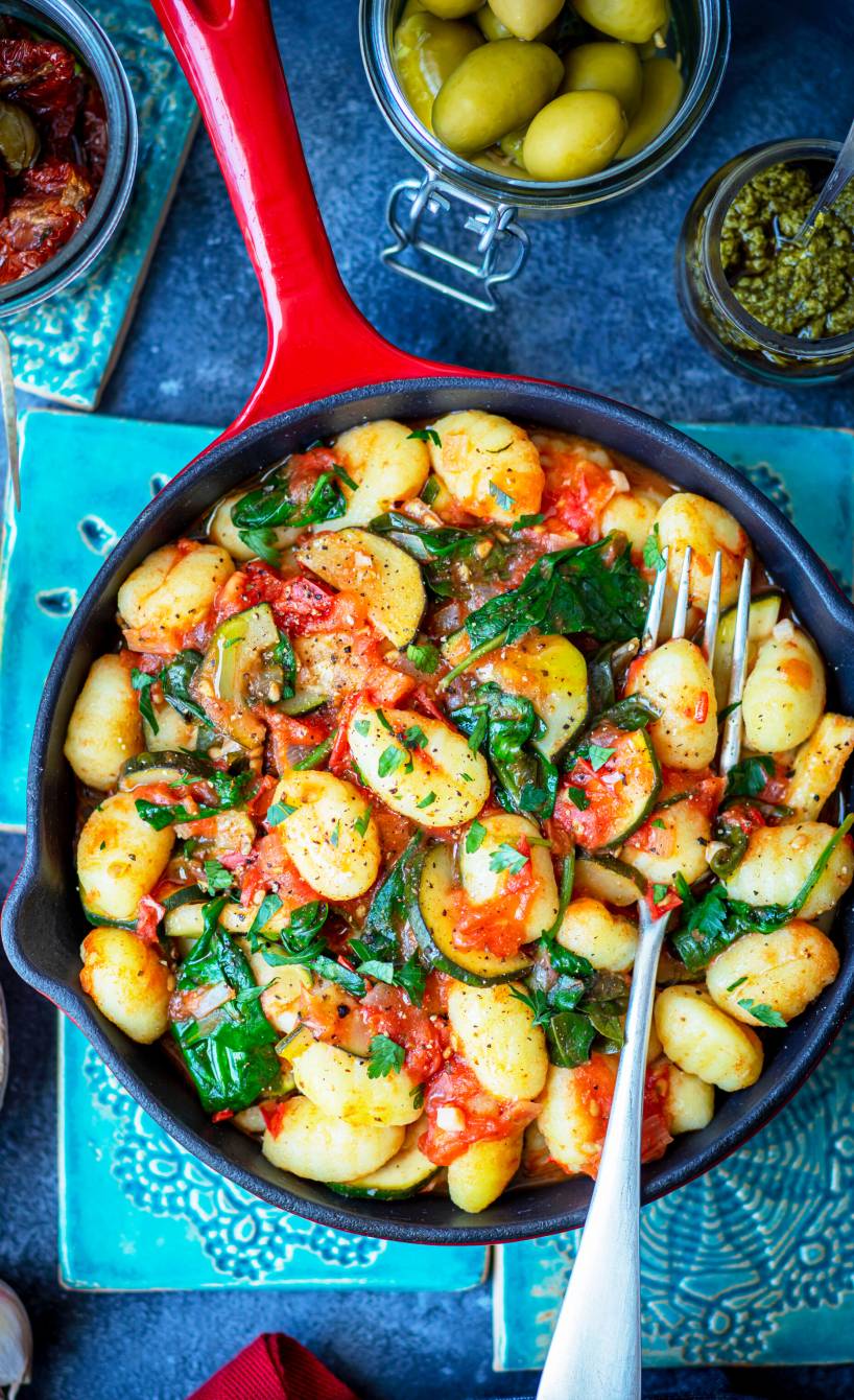 Gnocchipfanne mit Spinat und Tomaten