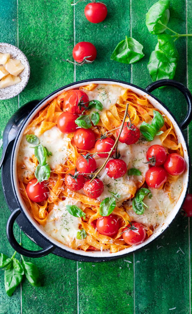 Gratinierte Caprese-Pasta
