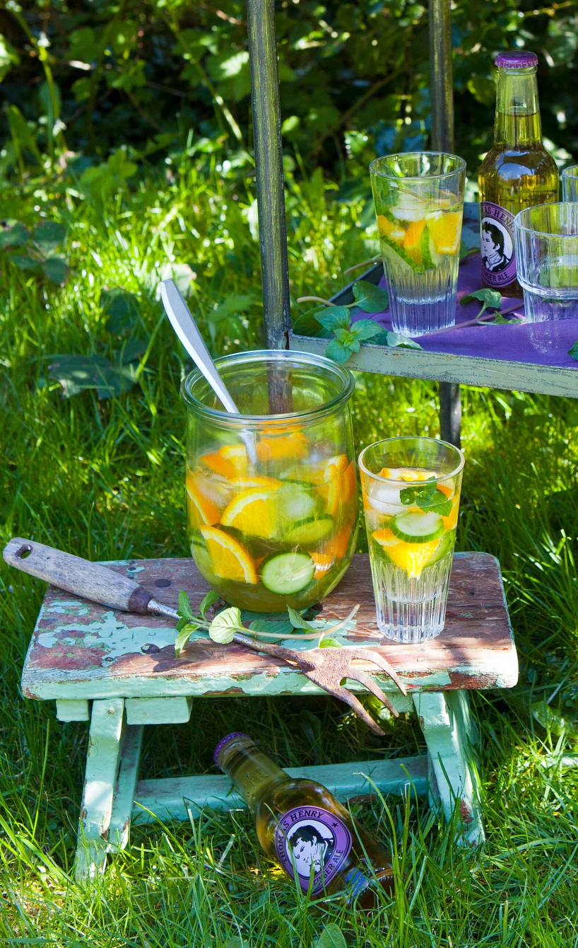 Gurken-Orangen-Bowle