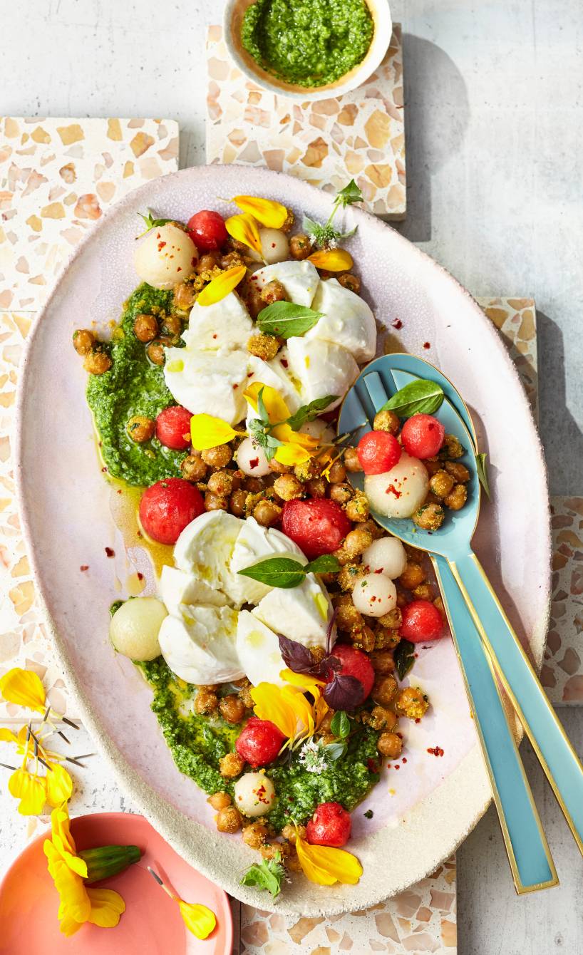 Melonen-Mozzarella-Salat mit Pesto