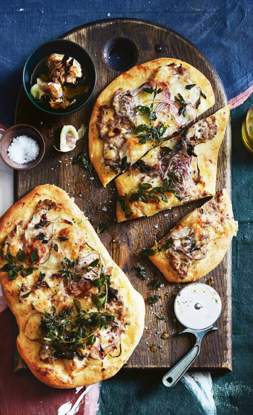 Pizza mit Salsiccia