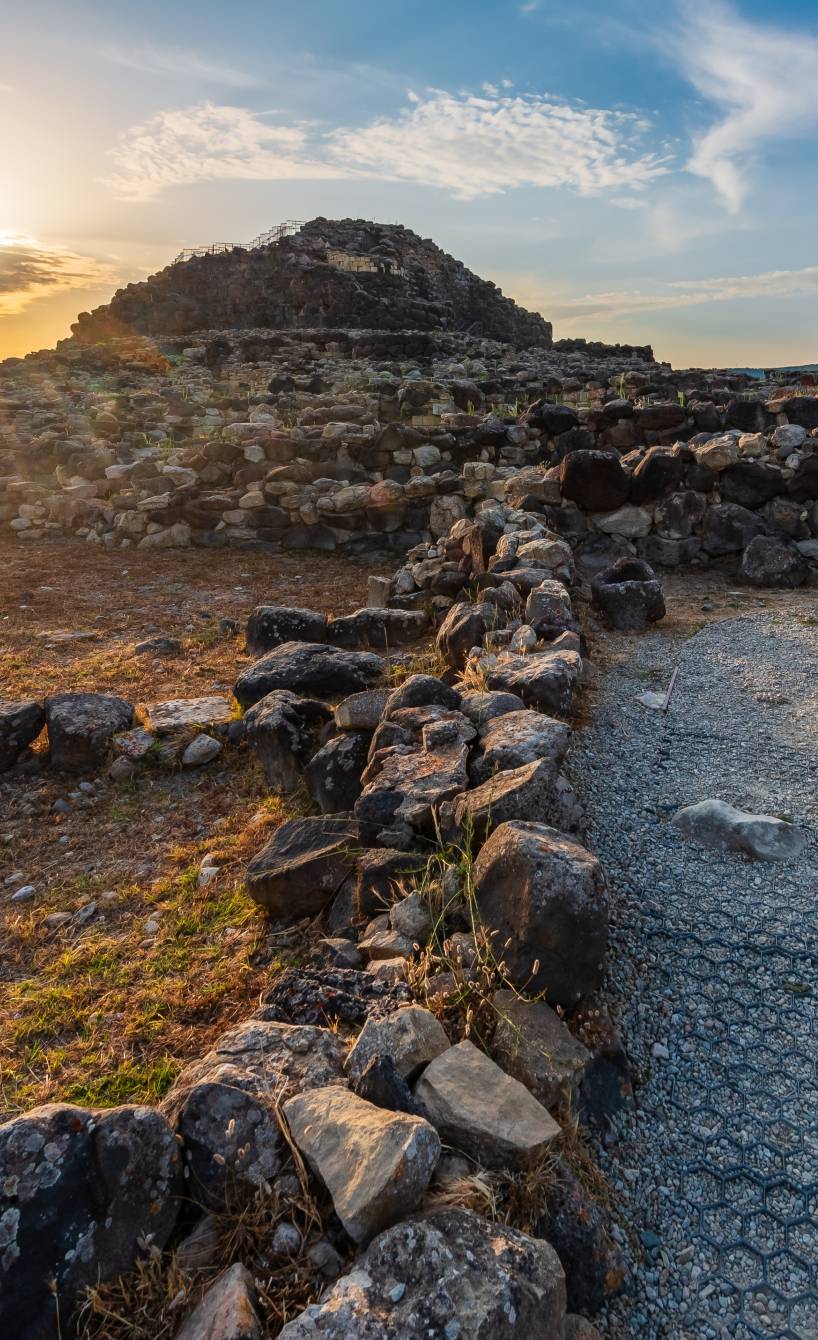 Die Festungsanlage UENSCO Welterbe Su Nuraxi auf Sardinien