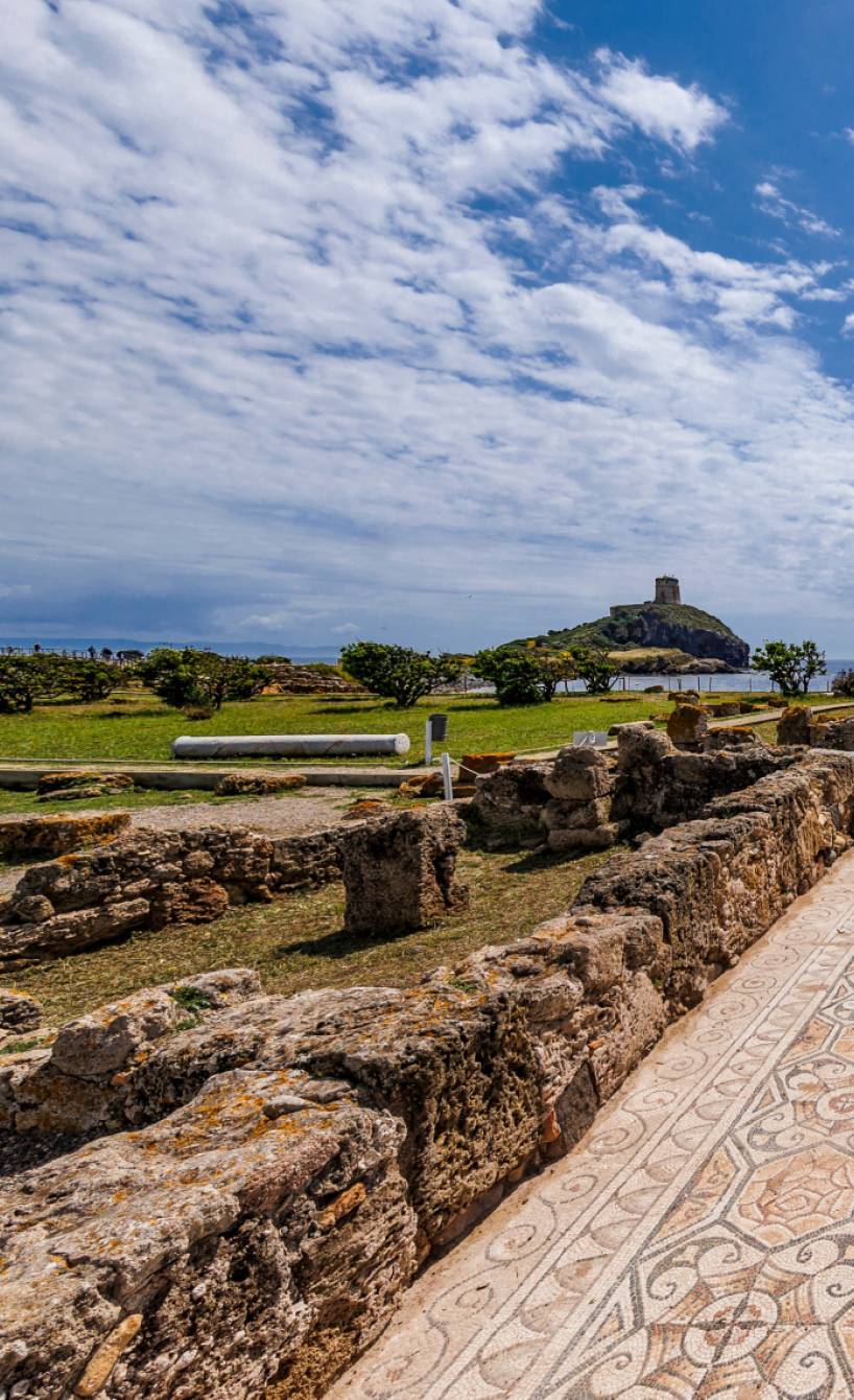 Mosiakboden im archäologischen Park Nora in Pula auf Sardinien