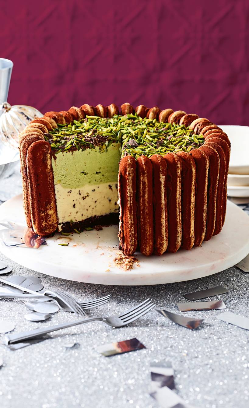 Stracciatella-Pistazien-Eistorte