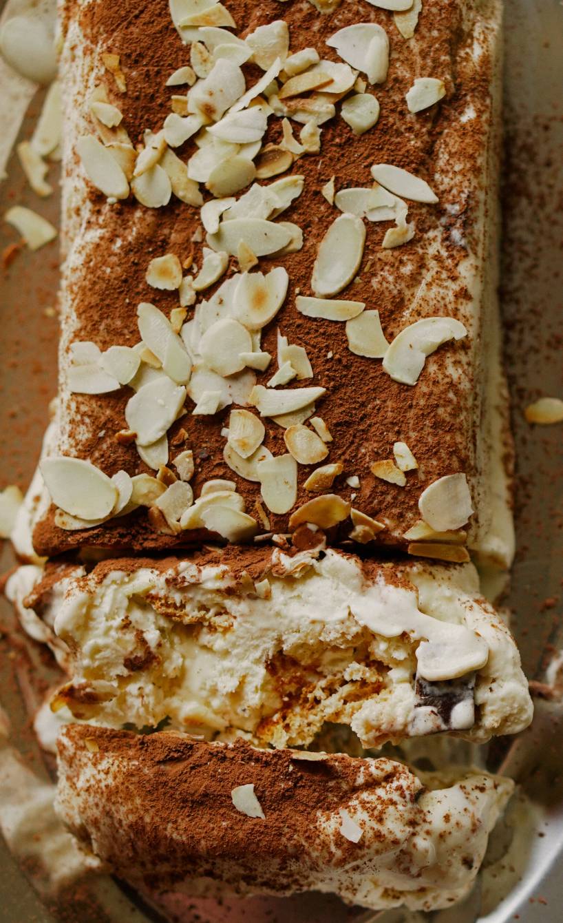 Semifreddo al Torrone: Cremiges Eisdessert | SoIsstItalien